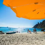 Costa Real - Garden Retreat With Private Beach, Pet Friendly Prázdninový areál