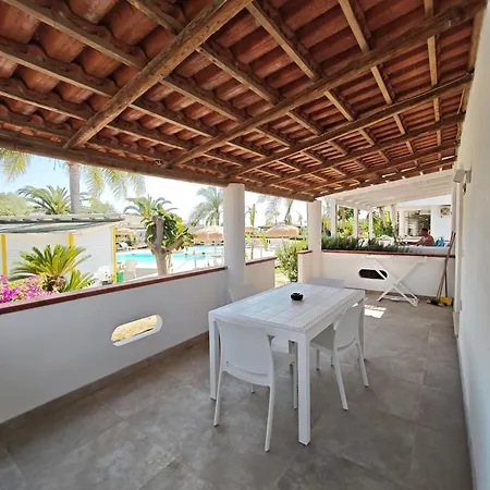 Costa Real - Garden Retreat With Private Beach, Pet Friendly 3* Capo Vaticano