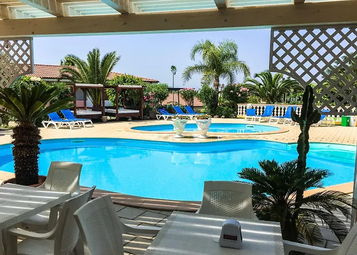 Semesterpark Costa Real - Garden Retreat With Private Beach, Pet Friendly
