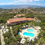Parco vacanze Costa Real - Garden Retreat With Private Beach, Pet Friendly 3*
