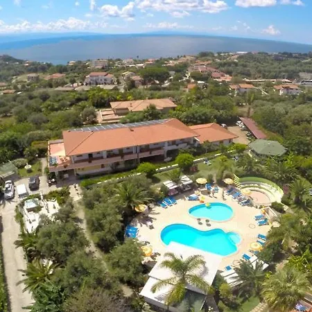 Parco vacanze Costa Real - Garden Retreat With Private Beach, Pet Friendly 3*