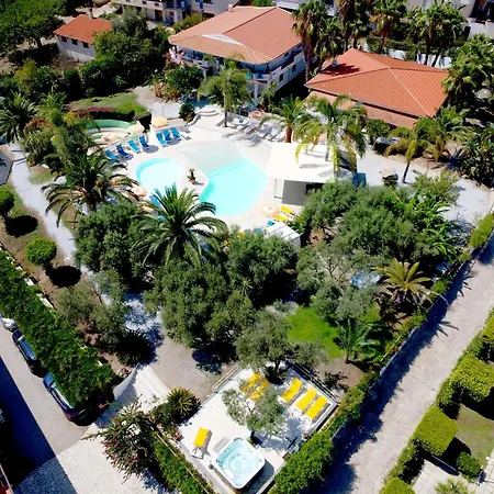 Costa Real - Garden Retreat With Private Beach, Pet Friendly Aldeamento Turístico Capo Vaticano