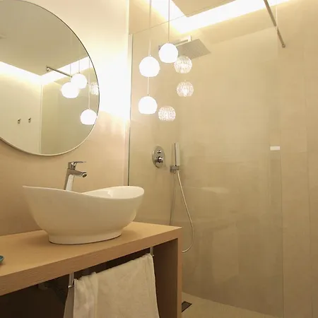 Costa Real - Garden Retreat With Private Beach, Pet Friendly 3*