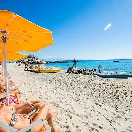 Costa Real - Garden Retreat With Private Beach, Pet Friendly Parco vacanze 3*