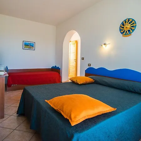 Costa Real - Garden Retreat With Private Beach, Pet Friendly Semesterpark