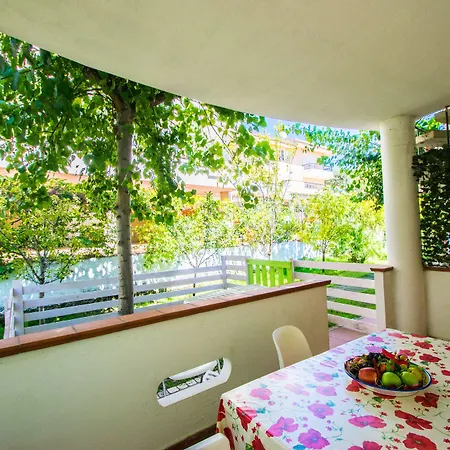 Costa Real - Garden Retreat With Private Beach, Pet Friendly