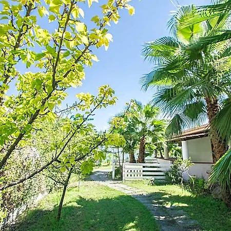 Costa Real - Garden Retreat With Private Beach, Pet Friendly Capo Vaticano