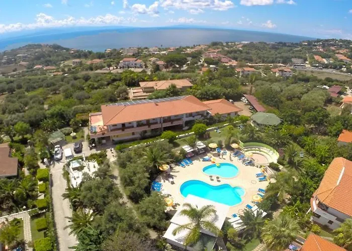 Semesterpark Costa Real - Garden Retreat With Private Beach, Pet Friendly 3*