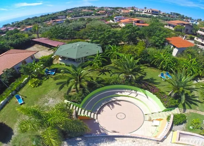 Semesterpark Costa Real - Garden Retreat With Private Beach, Pet Friendly 3*