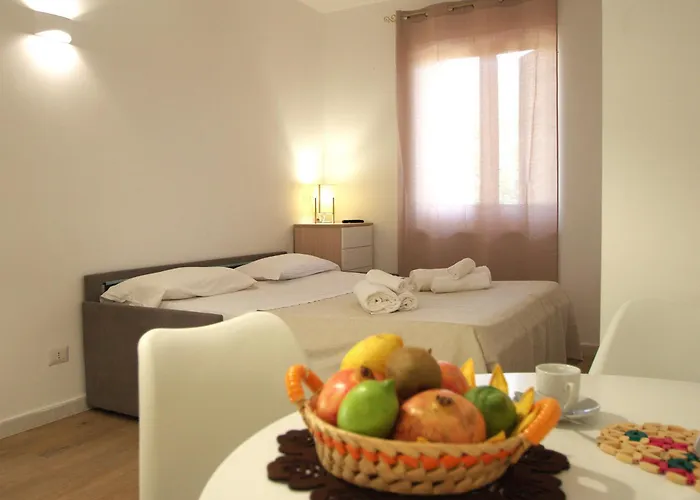 Costa Real - Garden Retreat With Private Beach, Pet Friendly Semesterpark Capo Vaticano