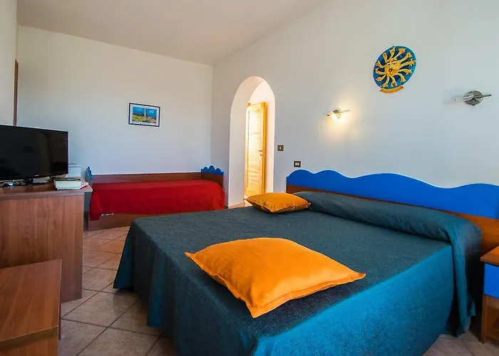 Costa Real - Garden Retreat With Private Beach, Pet Friendly Semesterpark