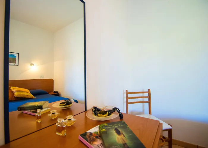 Costa Real - Garden Retreat With Private Beach, Pet Friendly Semesterpark Capo Vaticano