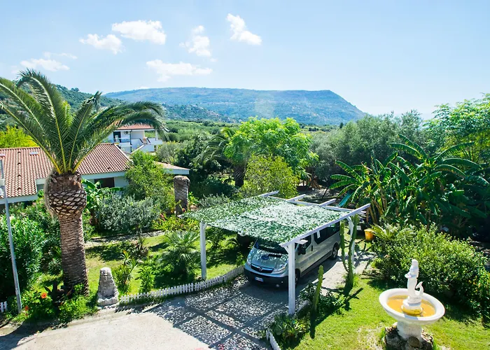 Costa Real - Garden Retreat With Private Beach, Pet Friendly 3* Capo Vaticano